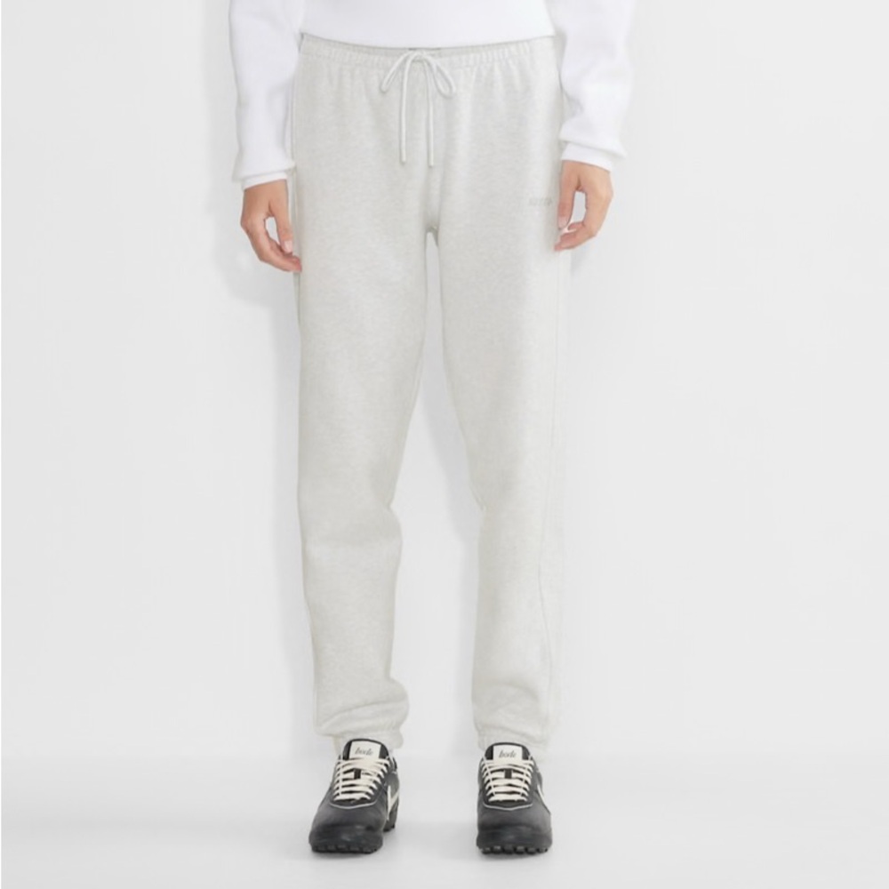 Aritzia Boyfriend Sweatpants in Black